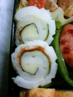 お弁当に☆竹輪で巻いちゃいました-レシピのメイン写真