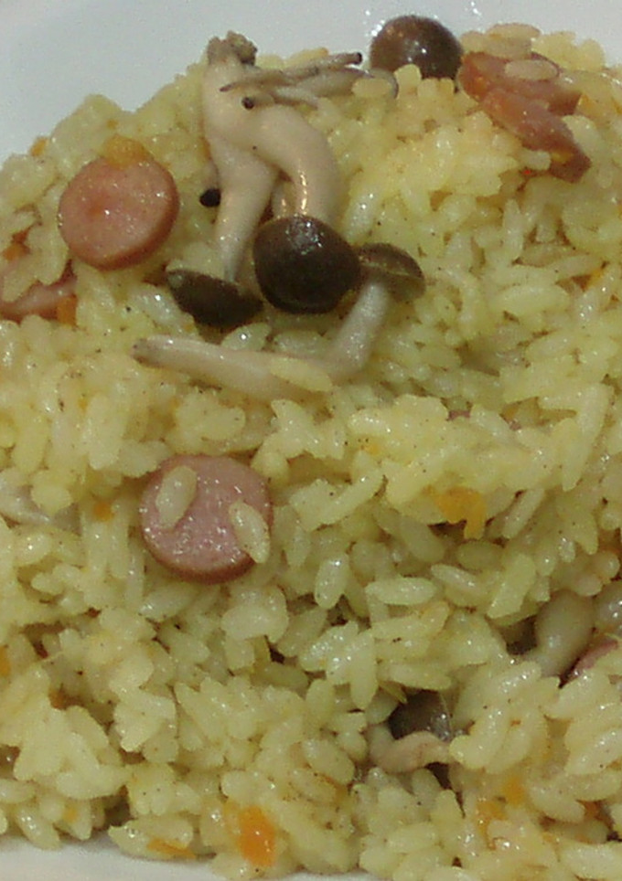 炊飯器でラクラク☆炊き込みピラフ-レシピのメイン写真