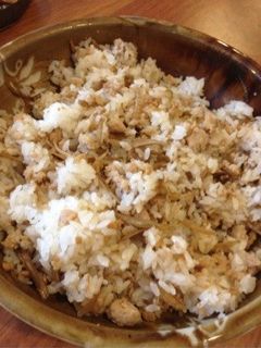 【好評】ごぼうとそぼろの混ぜごはん-レシピのメイン写真