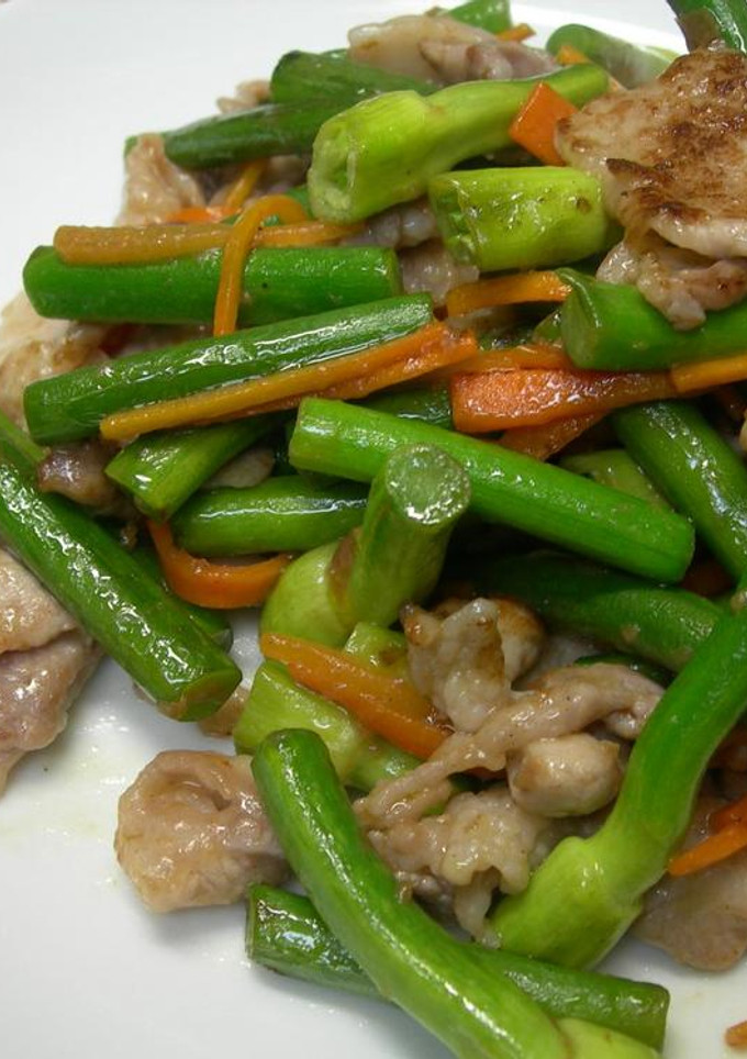 にんにくの芽と豚肉の梅炒め-レシピのメイン写真