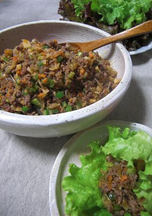 野菜たっぷりひき肉のレタス包み-レシピのメイン写真