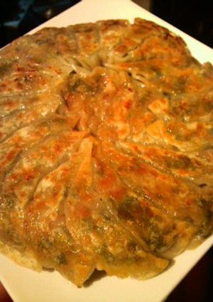 えびニラ餃子 くっつかない綺麗な焼き方も-レシピのメイン写真