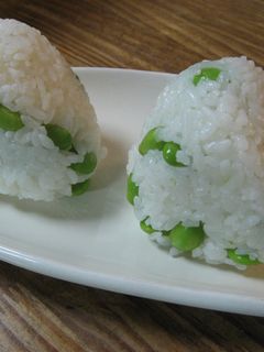 毎日おにぎりその3 夏はえだまめおにぎり-レシピのメイン写真