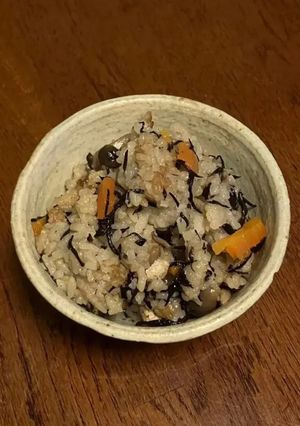 ひじきの炊き込みご飯-レシピのメイン写真