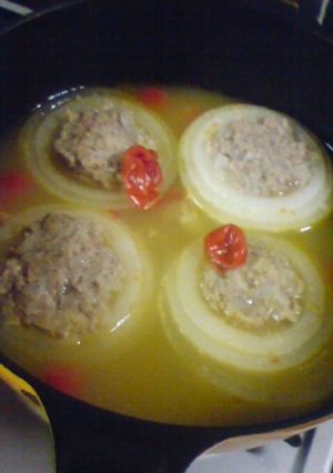 スープも美味しい♪まるごと玉ねぎ煮-レシピのメイン写真
