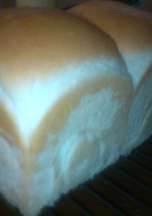 手ごねでモッチリ♪白玉粉入り食パン-レシピのメイン写真