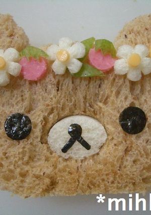 イチゴ飾りリラックマのサンドイッチ♪-レシピのメイン写真