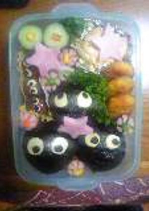 まっくろくろすけだらけ弁当-レシピのメイン写真