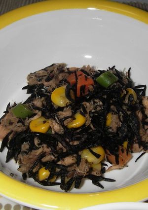 子供の栄養食☆ツナとひじきの炒めおかず-レシピのメイン写真