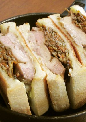 テリヤキチキンごぼうサラダのサンドイッチ-レシピのメイン写真