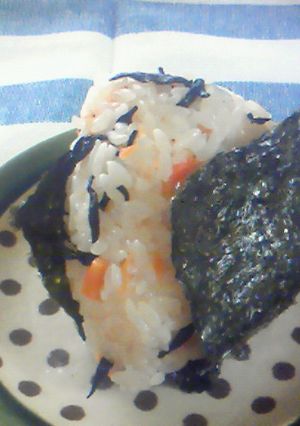 おいしい鮭＆塩昆布おにぎり☆-レシピのメイン写真
