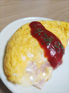 ふわとろハムチーズオムレツ※簡単昼ごはん-レシピのメイン写真