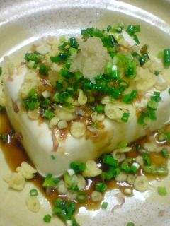 簡単すぎ!気分は揚げだし豆腐…な冷や奴。-レシピのメイン写真