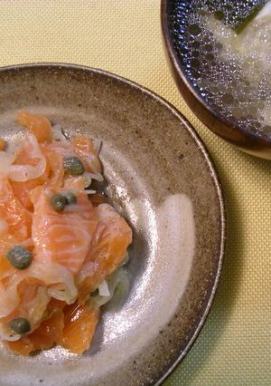 なんちゃってスモークサーモンマリネ-レシピのメイン写真