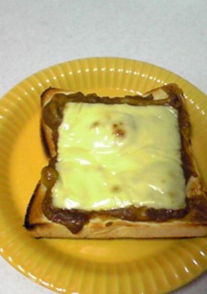 残ったカレーのチーズトースト-レシピのメイン写真