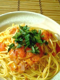 フライパンだけでトマトソースのパスタ-レシピのメイン写真