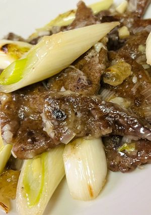 ごま油香る♪トロッと絡む塩ねぎレバー-レシピのメイン写真