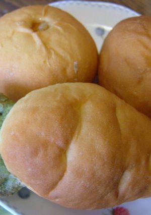にんじんパンとみかんパンミルク入り-レシピのメイン写真