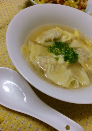 皮から手作りワンタンスープ♪-レシピのメイン写真