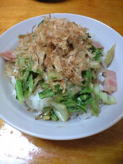 絶品!にんにく風味キャベツ丼-レシピのメイン写真
