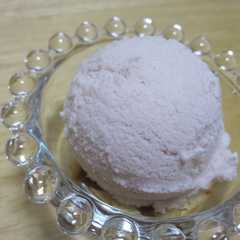 A picture of ストロベリー✿アイスクリーム.
