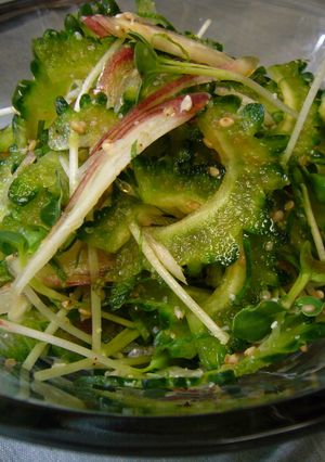 ゴーヤと香味野菜のゴマまぶしポン酢☆-レシピのメイン写真