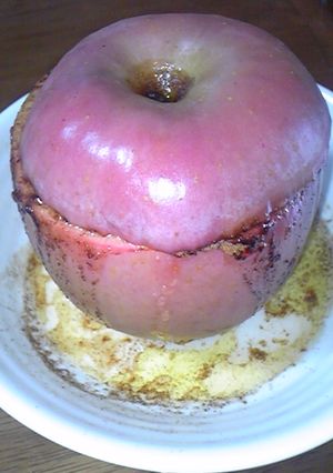 旨いぃ〜話に出てたような赤い焼きリンゴ-レシピのメイン写真