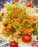 オクラのとろっとチーズ玉子ソースサラダ