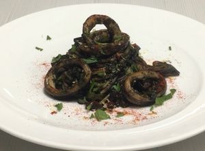 レモン香る旬のイカとセロリのイカ墨パスタ-レシピのメイン写真