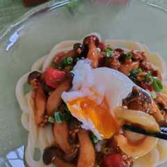 รูปของ しめじたっぷり腸活ジャージャー麺