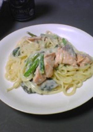 米粉を使った、サーモンのクリームパスタ-レシピのメイン写真