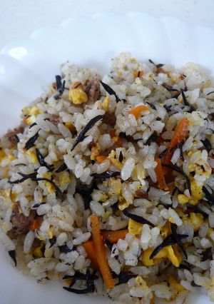 余ったひじきの煮物で簡単チャーハン♬-レシピのメイン写真