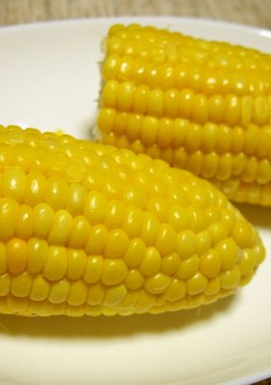 【とうもろこし】茹でずにチンします♪-レシピのメイン写真