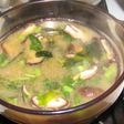 ラディッシュの葉っぱで味噌汁☆