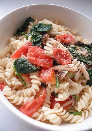 しめじとほうれん草のトマトパスタ-レシピのメイン写真