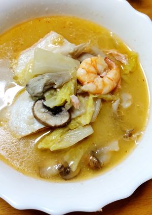塩麹漬けサーモンとえびと白菜のクリーム煮-レシピのメイン写真