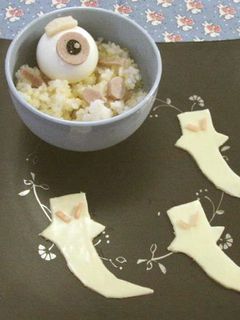 キャラ弁に*塩たまごに関する一考察*鹹蛋-レシピのメイン写真