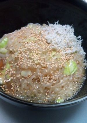 白滝とキャベツのかま玉うどん風♪-レシピのメイン写真