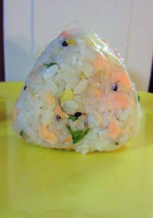 美味しい鮭のおにぎり-レシピのメイン写真