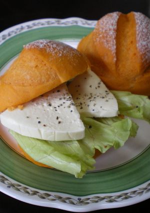 朝食に充実野菜なパン♪（レンジパン）-レシピのメイン写真
