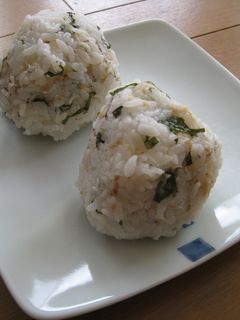 じゃことしょうがとしそのごま入りおにぎり-レシピのメイン写真