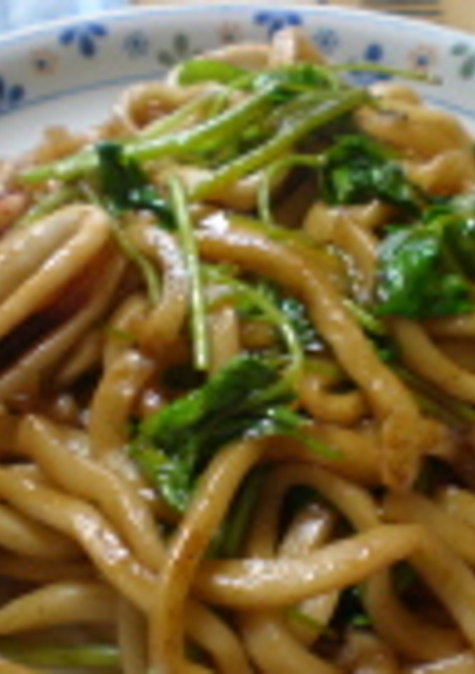 ちょっと大人味☆三つ葉とイカの焼きうどん-レシピのメイン写真