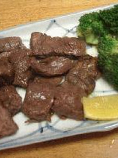 まるでステーキ!?まぐろの一口ソテー-レシピのメイン写真