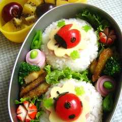 รูปของ キャラ弁♪プチトマト de てんとう虫♪