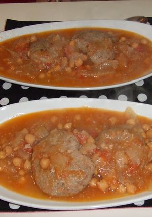 ハンバーグとヒヨコ豆のヘルシーなスープ-レシピのメイン写真