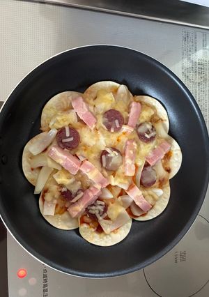 餃子の皮で簡単ピザ-レシピのメイン写真
