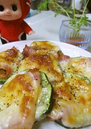 ズッキーニのベーコンチーズ焼き♥-レシピのメイン写真