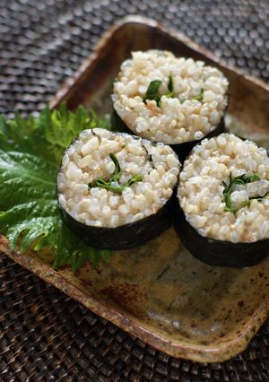 マクロビ＾＾贅沢おむすび☆海苔巻き♪-レシピのメイン写真