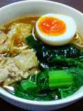 蕎麦用麺つゆ使用で半ラーメン　低温手羽先
