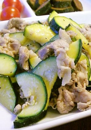 ズッキーニと豚肉のぺペロンチーノ風炒め-レシピのメイン写真